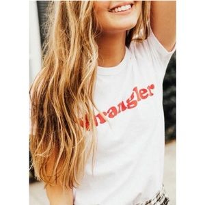 📍UO Wrangler Short Sleeve Baby Tee